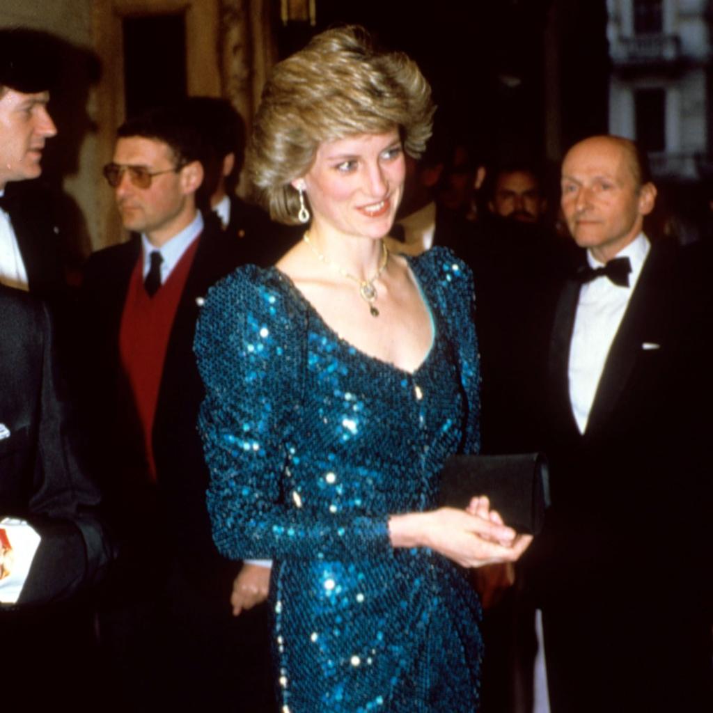 Princess Diana Catherine Walker London Shoulder Pads