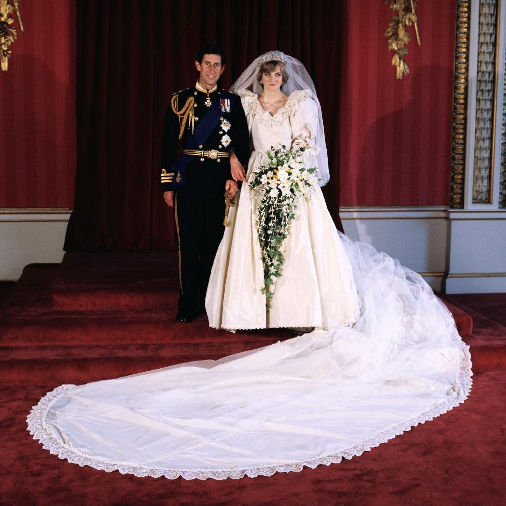 Princess Diana Prince Charles Wedding Gown