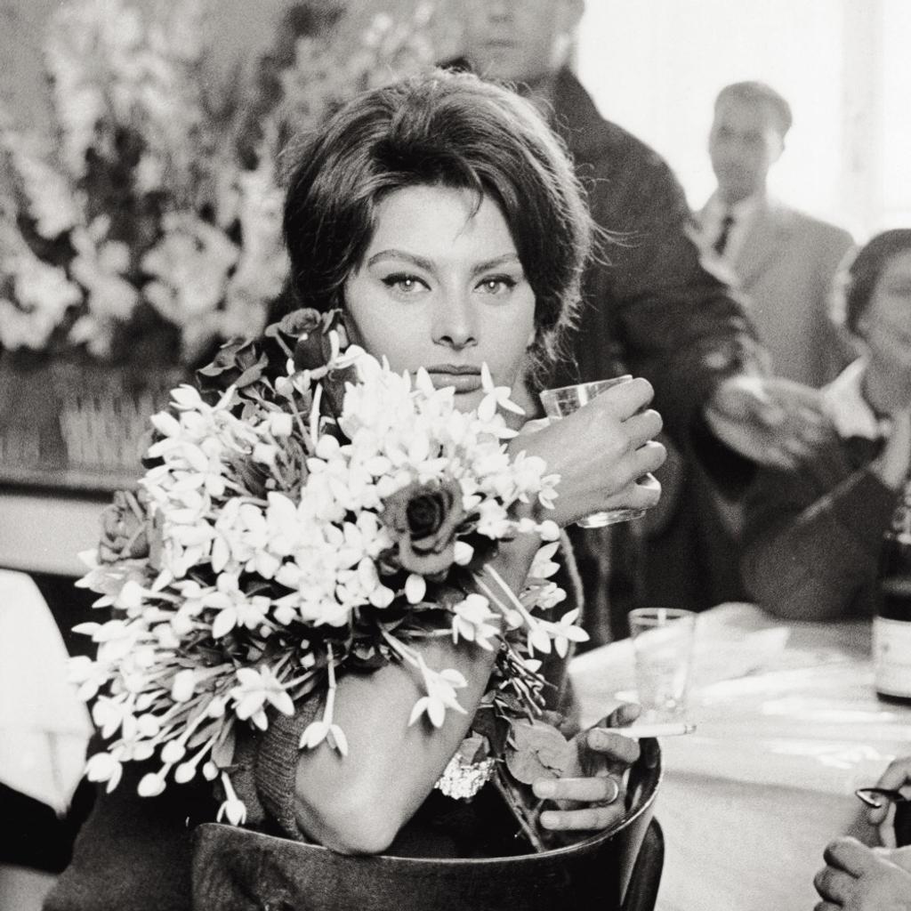 Sophia Loren Cary Grant Roses