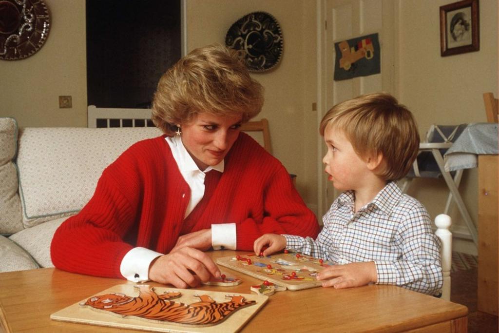 Princess Diana, Monopoly, Secret