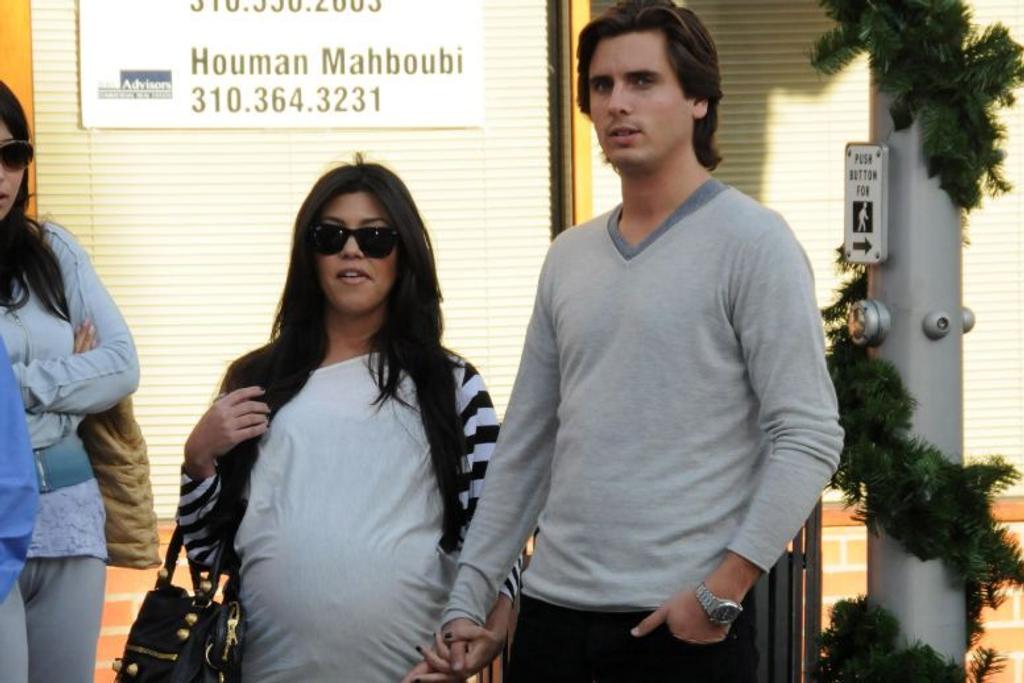 Kourtney Kardashian Pregnant 