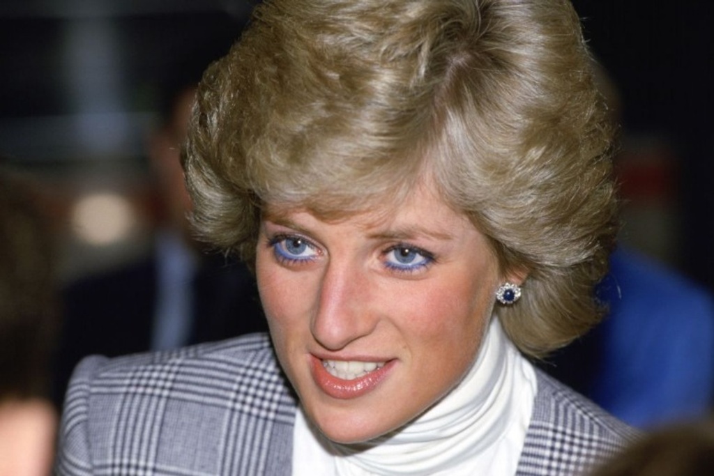 Princess Diana Signature Makeup