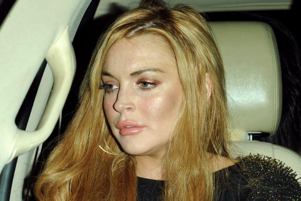 lindsay lohan tabloid attention