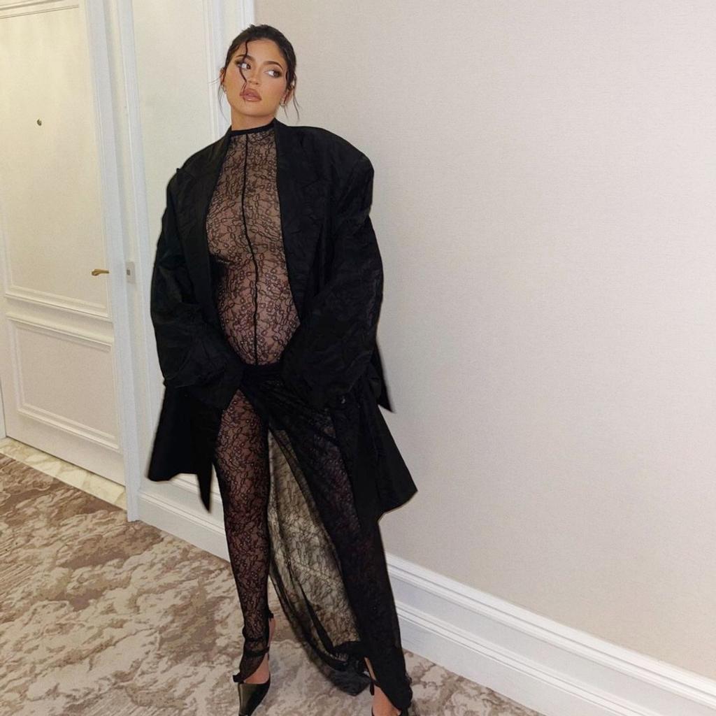 Kylie Jenner pregnant, baby