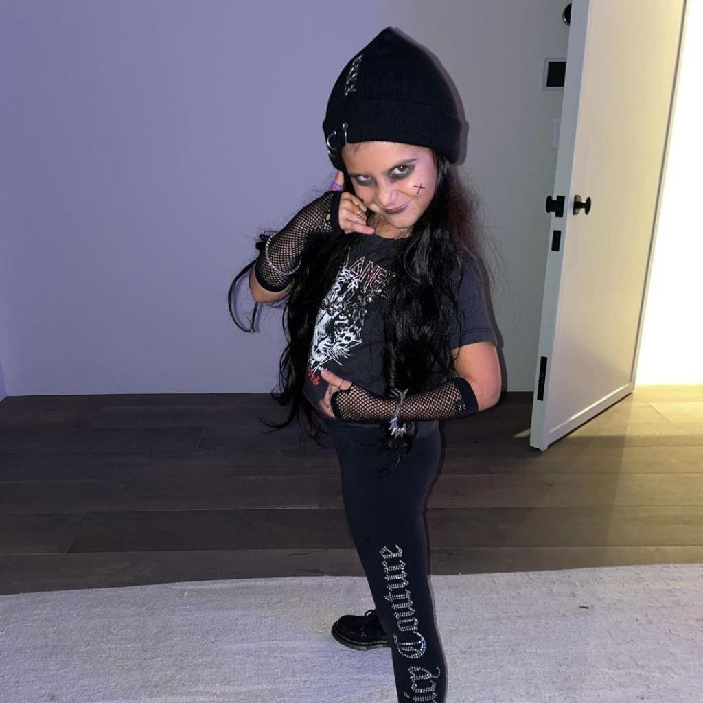 penelope disick punk outfit