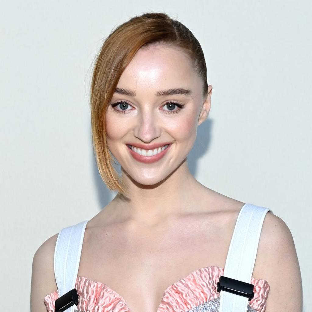 phoebe dynevor interview anxiety