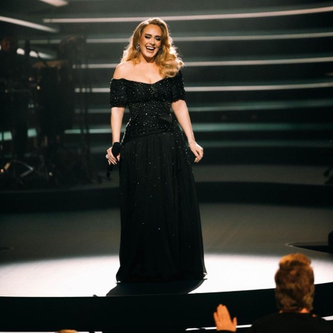 audience with adele singing