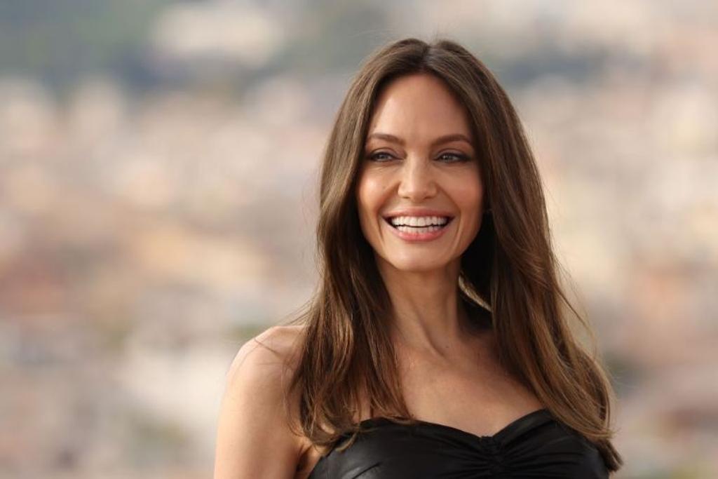 Angelina Jolie Beauty Hack