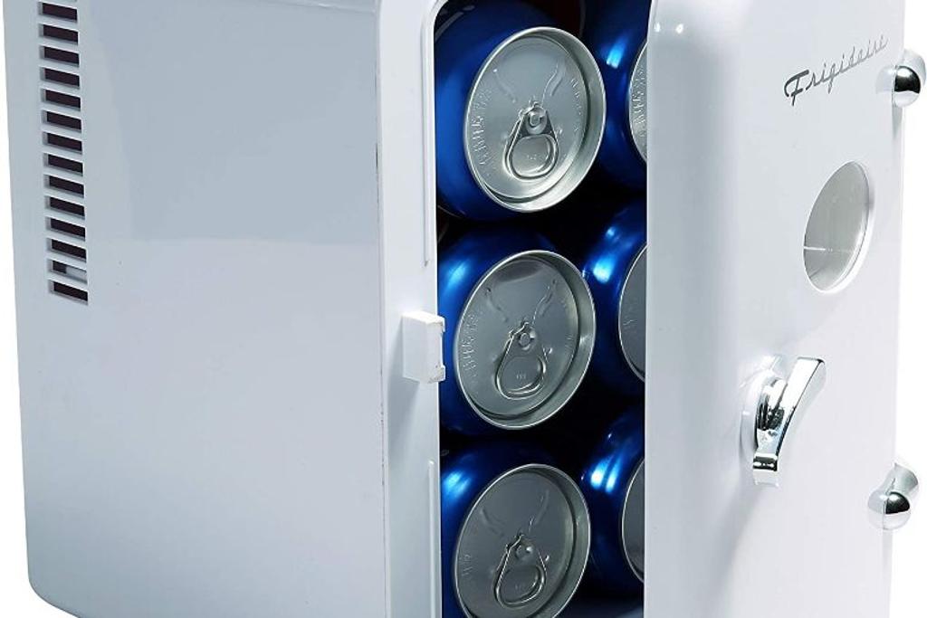 Frigidaire EFMIS129-WHITE 6 Can Beverage Cooler