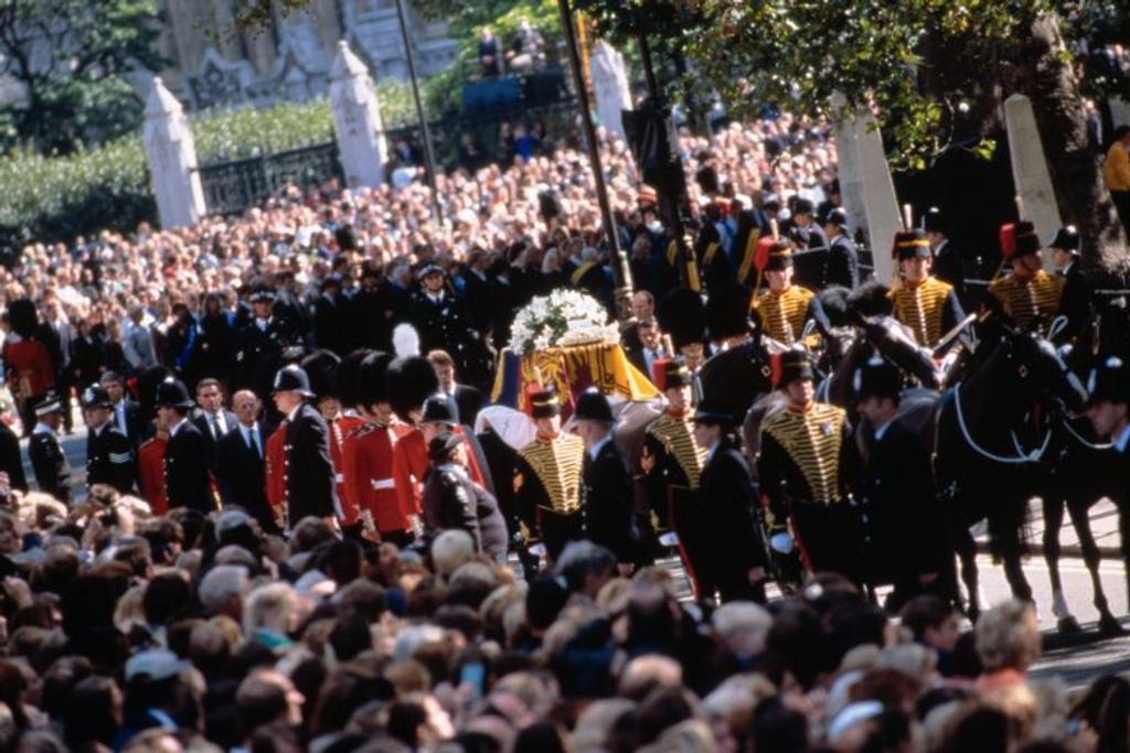 Princess Diana Funeral Public
