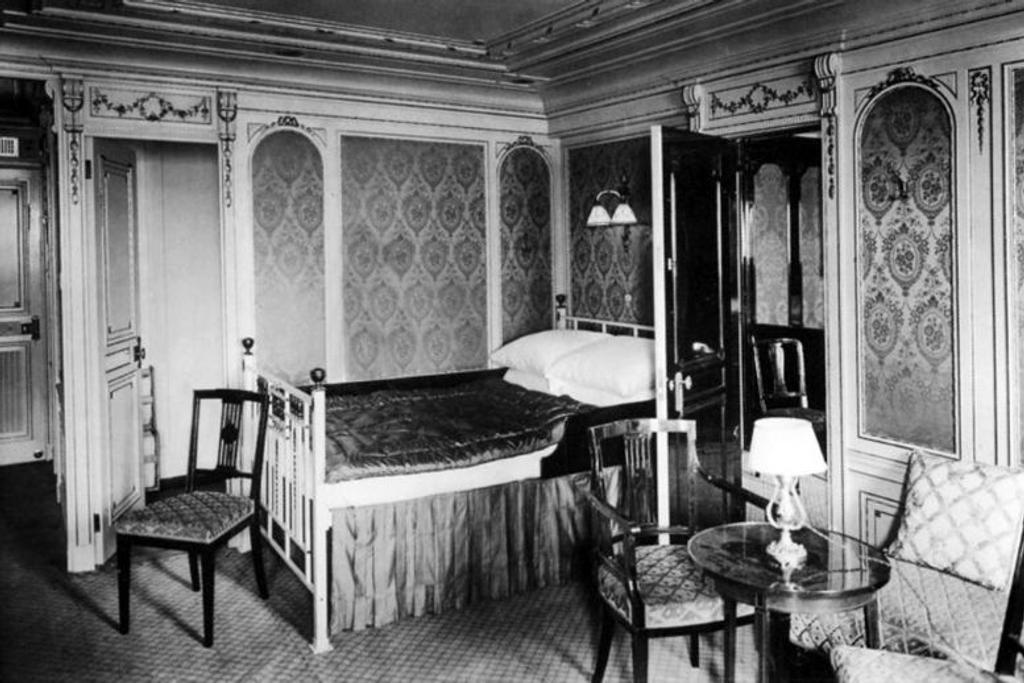 First Class Staterooms Titanic