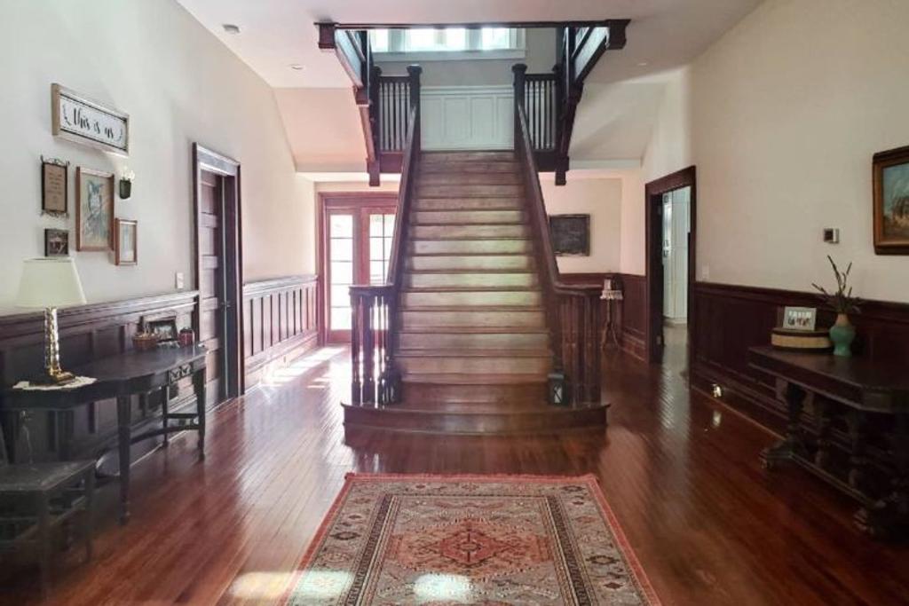 DIY Staircase Home Renovation 