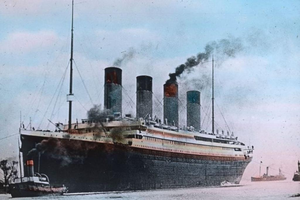 Titanic RMS Unsinkable