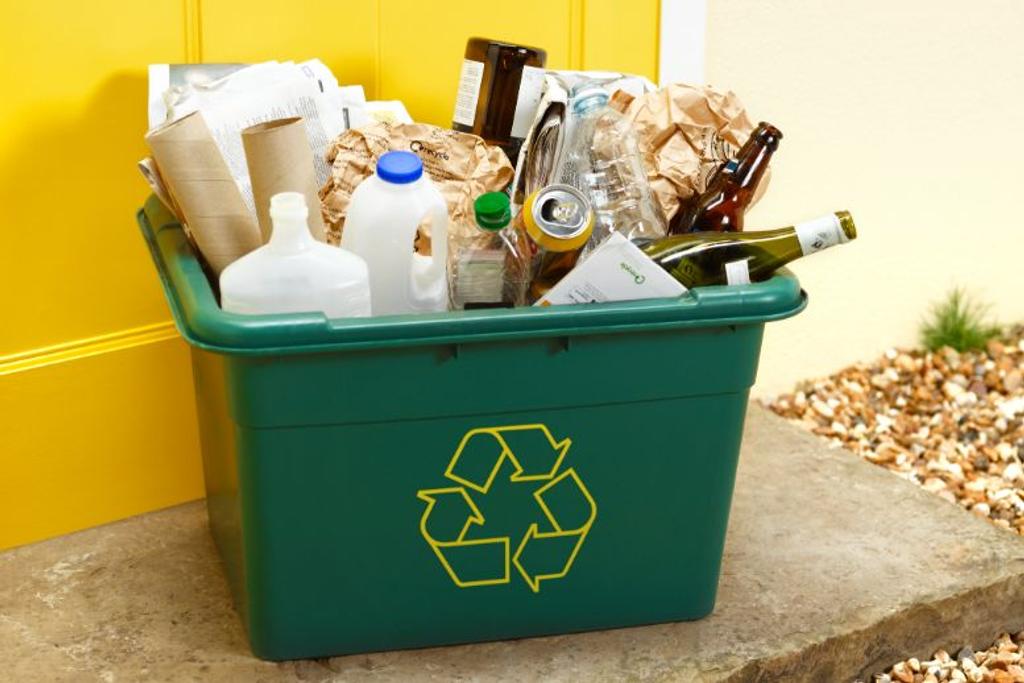 Eco-Friendly living recycle bin