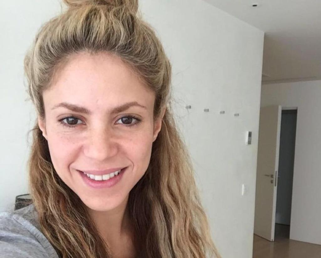 Shakira no makeup natural